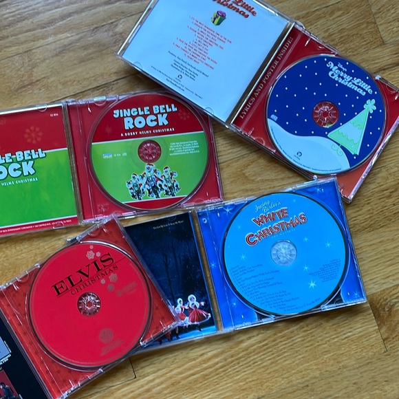 4 CHRISTMAS MUSIC CD’s includes Disney and Elvis - Picture 2 of 11